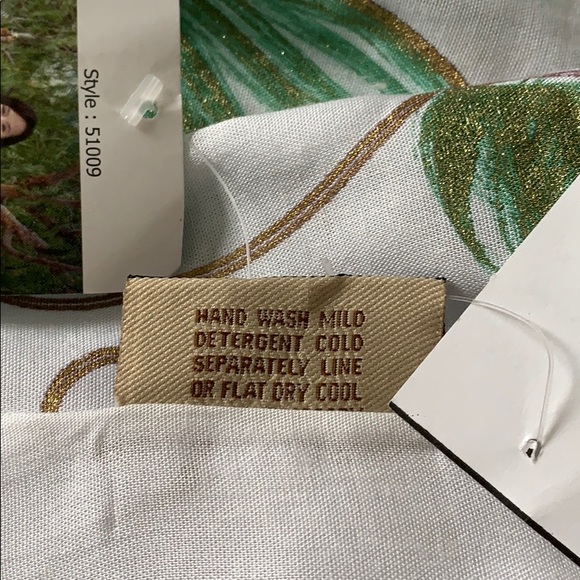 NEW hand painted sarong - green and bronze design - Picture 10 of 10